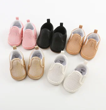 Новая обувь для маленьких мальчиков и девочек из искусственной кожи с дышащей нескользящей мягкой подошвой, повседневное платье, обувь для первых ходунков, обувь для новорожденных,
