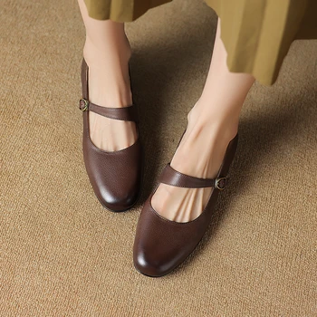 Хэйхайская одиночная обувь с круглой головкой и мелким ртом Mary Jane Shoes 2023 Осень Новый пригородный ботинок в стиле ретро с пряжкой для женщин
