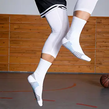 1 пара универсальных спортивных носков, баскетбольные носки из полиэфирного волокна, не скатывающиеся, защита для ног, нескользящая грубая подошва, длинные носки