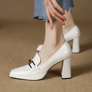 Белые кожаные туфли-Оксфорды для женщин, Весенняя новинка, офисные туфли в стиле ретро с круглым носком, на шнуровке, на массивной подошве, Черные женские туфли на плоской подошве ручной работы