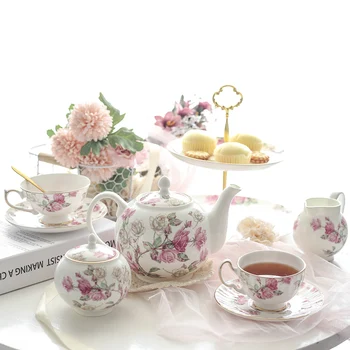 Британский элитный набор чашек для послеобеденного чая, Кружки, кофейные чашки из костяного фарфора, Европейские наборы чашек для черного чая и блюдец, продвинутые подарки
