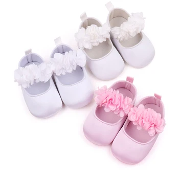 Летние Туфли принцессы для новорожденных девочек с цветочной нескользящей подошвой для первых прогулок