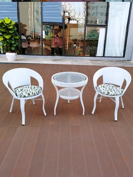 Ротанговый стул для отдыха на балконе из трех частей, небольшой столик и стул, уличная водонепроницаемая комбинация журнального столика и стула из ротанга